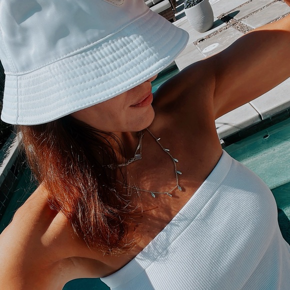 Fashion  White Bucket Hat - Picture 4 of 12